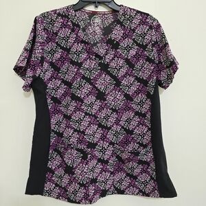 DIVINE by jdm uniforms size Large Hearts V Neck Short Sleeve Scrub Top‎ Black